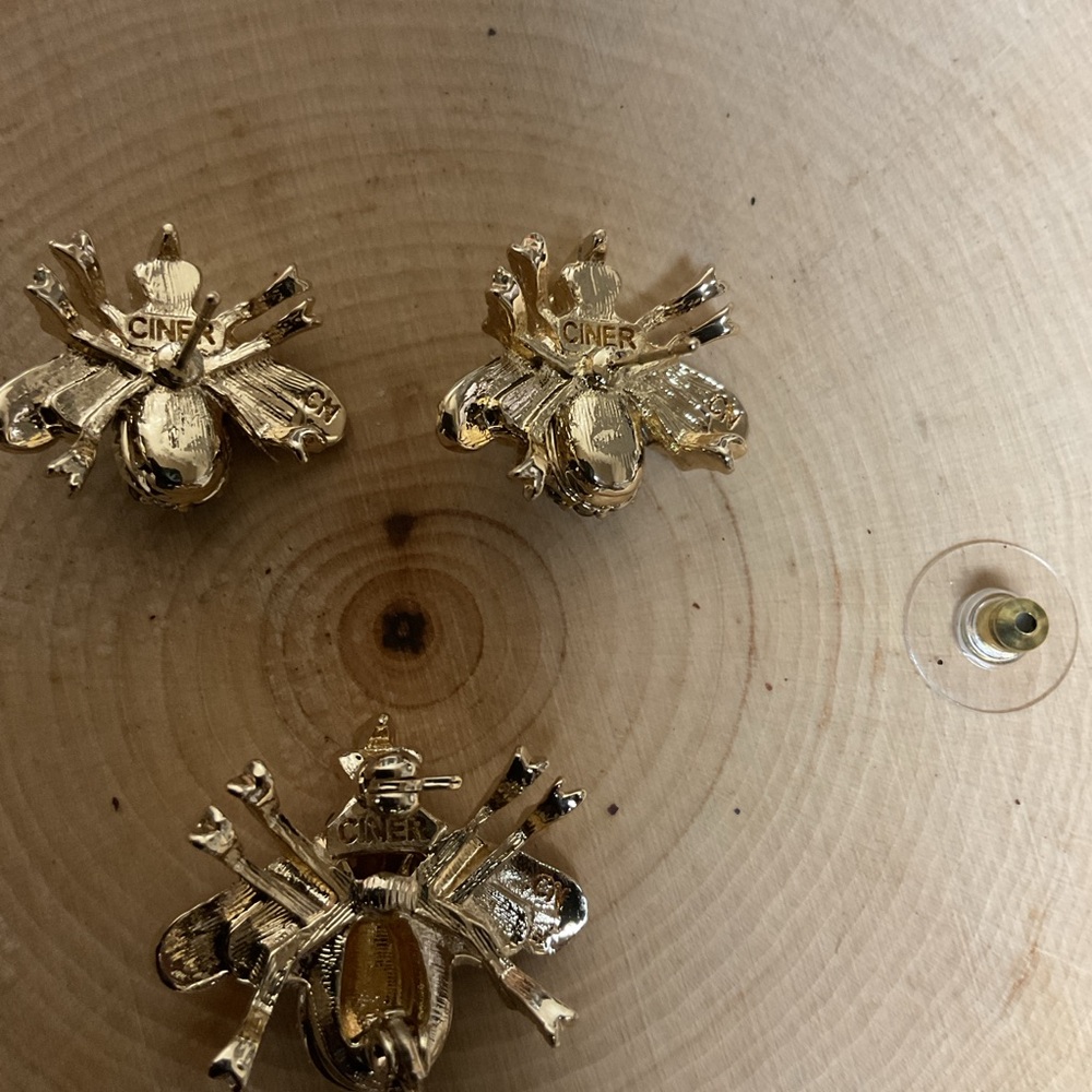 Ciner CN Gold Bee Earrings And Brooch Set. - Picture 2 of 4